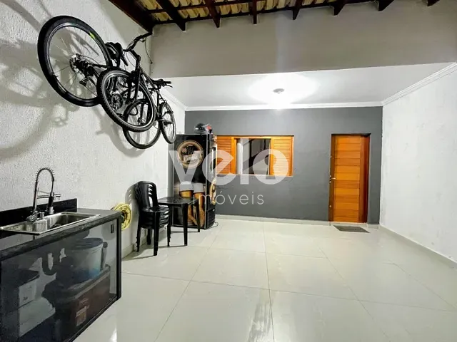 Casa 2 quartos e 2 banheiros, para alugar, no bairro Piracangaguá em Taubaté