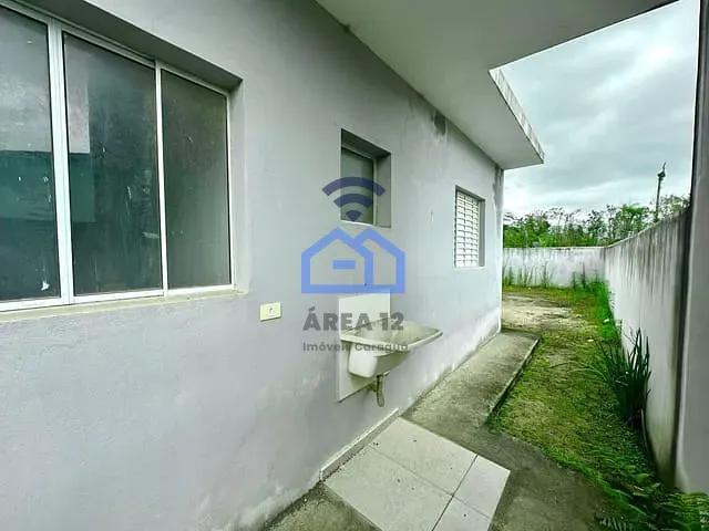 Casa com 150m² 2 quartos e 1 banheiro, à venda, no bairro Balneário Recanto do Sol em Caraguatatuba