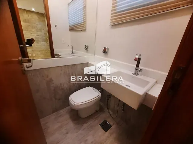 Casa com 220m² 3 quartos e 2 banheiros, à venda, no bairro Parque Amazônia em Goiânia