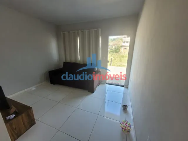 Casa 2 quartos e 2 banheiros, à venda, no bairro Gleba II em Rio Claro