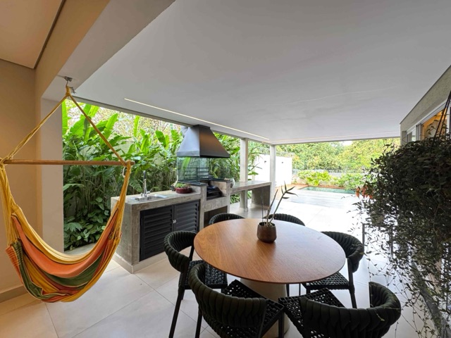 Casa com 420m² 3 quartos e 3 banheiros, à venda, no bairro Jardim Itatiaia 2 em Londrina