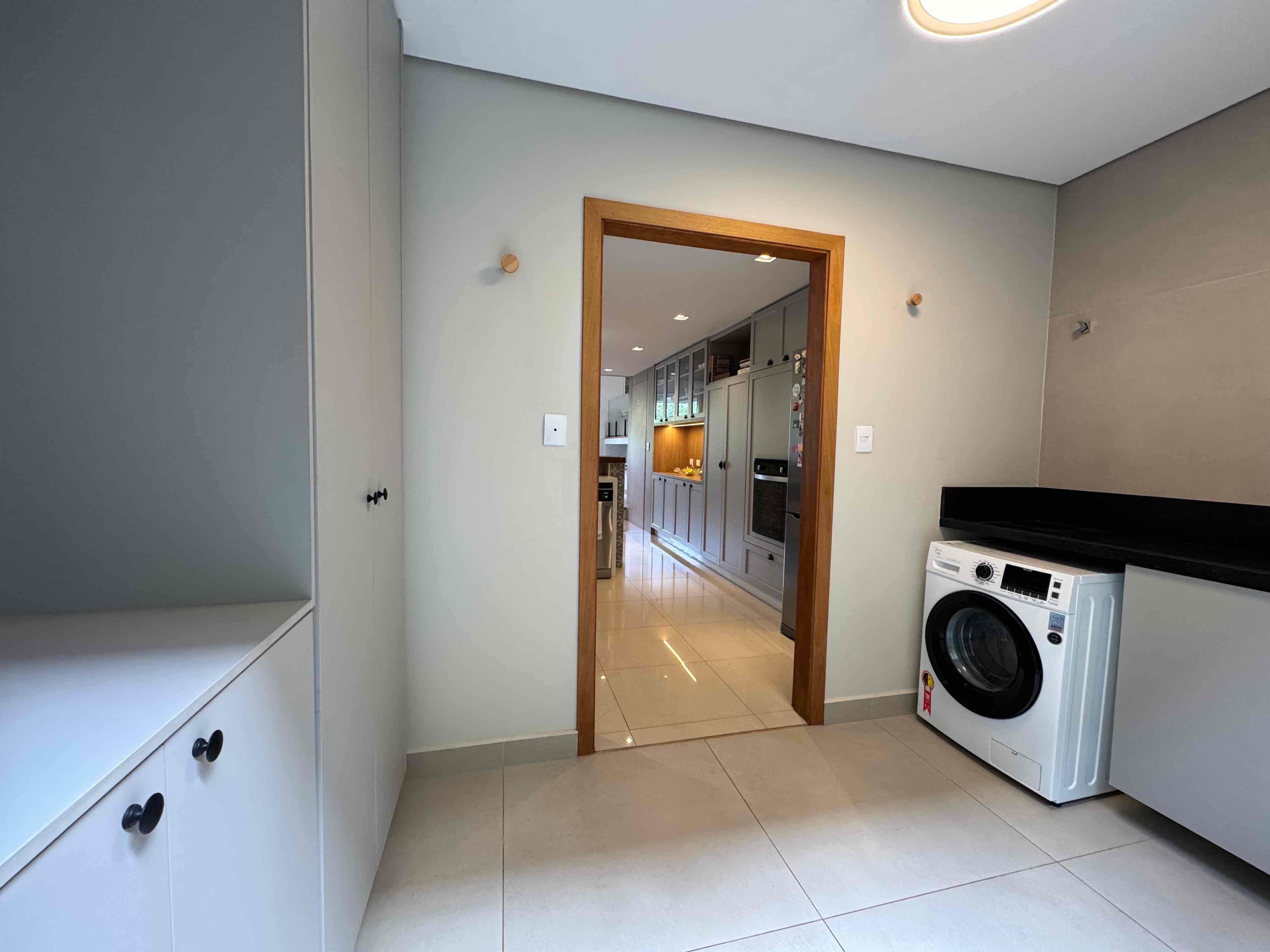 Casa, 3 quartos, 258 m² - Foto 43