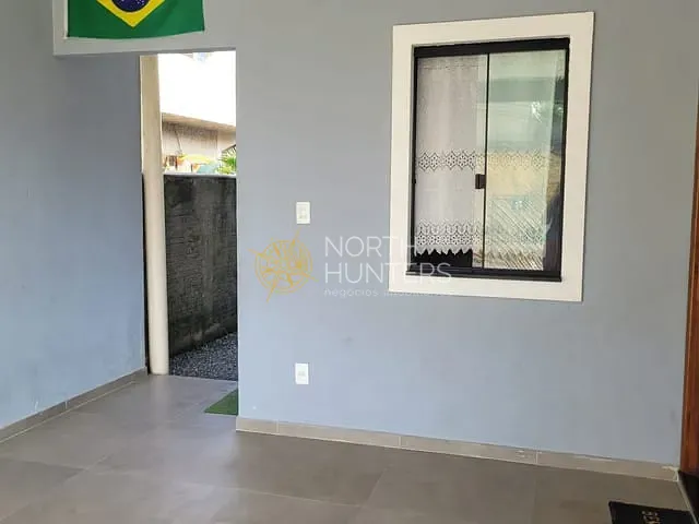Casa com 210m² 3 quartos e 3 banheiros, à venda, no bairro Vila Nova em Joinville