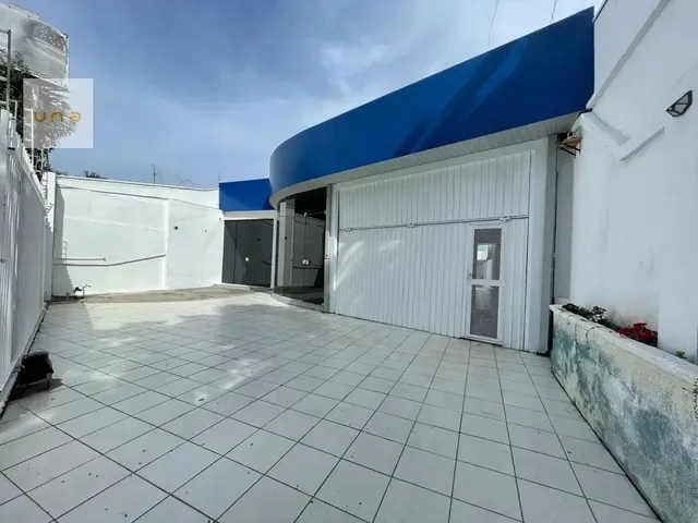 Casa 3 quartos e 4 banheiros, à venda, no bairro Guaíra em Curitiba