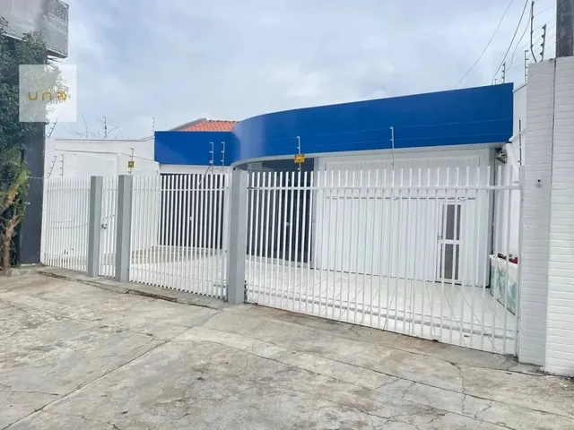 Casa 3 quartos e 4 banheiros, à venda, no bairro Guaíra em Curitiba