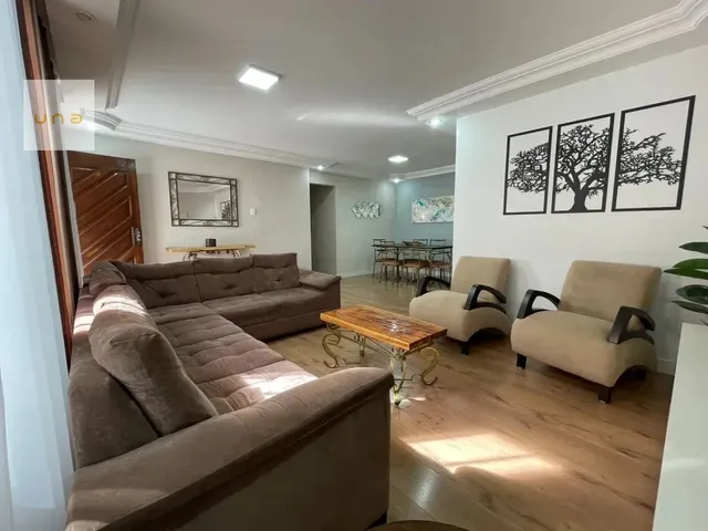 Casa 3 quartos e 4 banheiros, à venda, no bairro Guaíra em Curitiba