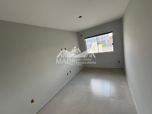 Casa com 100m² 2 quartos e 1 banheiro, à venda, no bairro Barra do Aririú em Palhoça