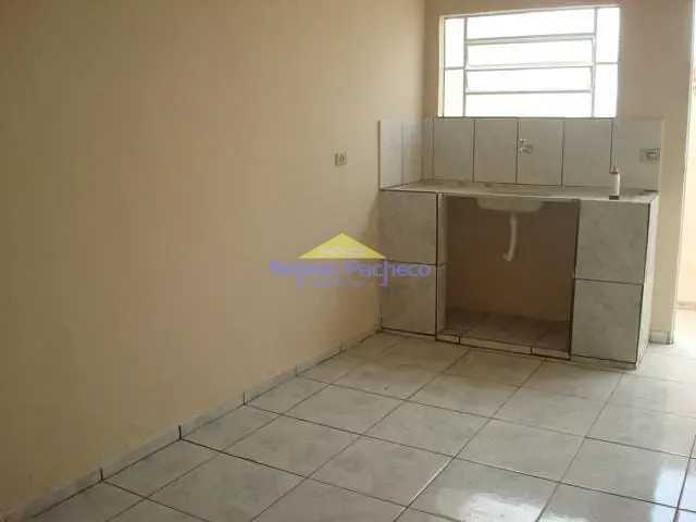 Casa com 250m² 1 quarto e 1 banheiro, para alugar, no bairro Vila Marchioreto em Capivari