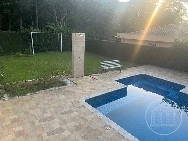 Casa com 900m² 3 quartos e 3 banheiros, à venda, no bairro Jardim das Palmeiras (Zona Sul) em São Paulo