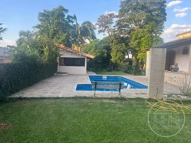 Casa com 900m² 3 quartos e 3 banheiros, à venda, no bairro Jardim das Palmeiras (Zona Sul) em São Paulo