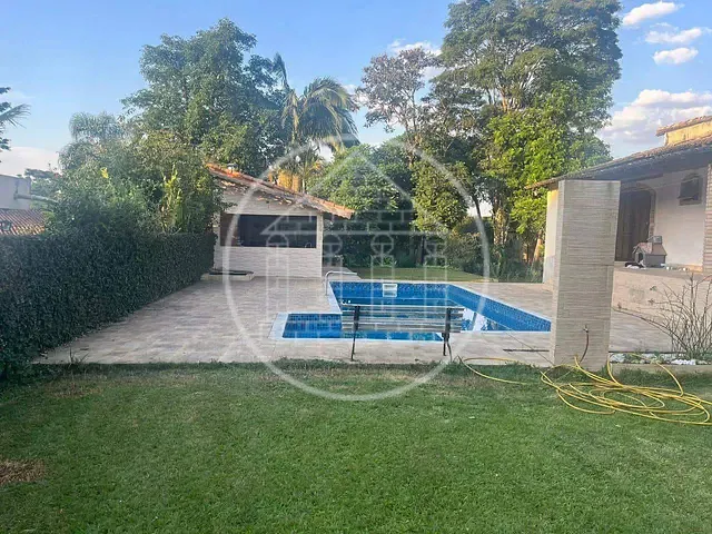 Casa com 900m² 3 quartos e 3 banheiros, à venda, no bairro Jardim das Palmeiras (Zona Sul) em São Paulo