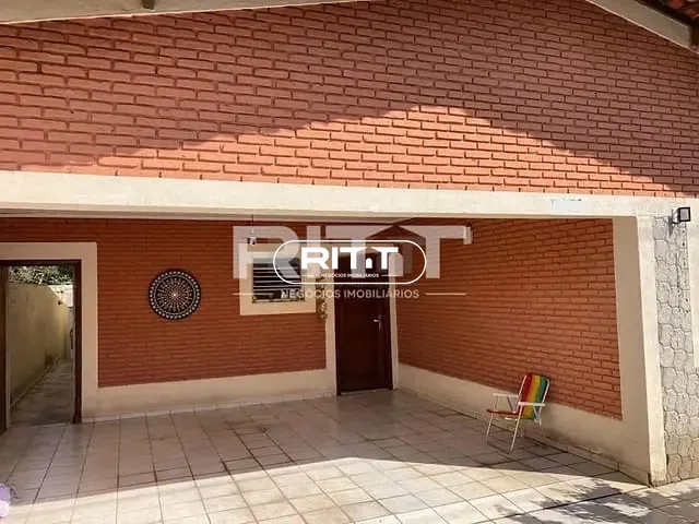 Casa com 300m² 4 quartos e 2 banheiros, à venda, no bairro Parque Taquaral em Campinas