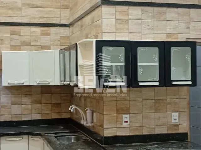Casa com 180m² 3 quartos e 2 banheiros, à venda, no bairro Santa Fé em Bauru