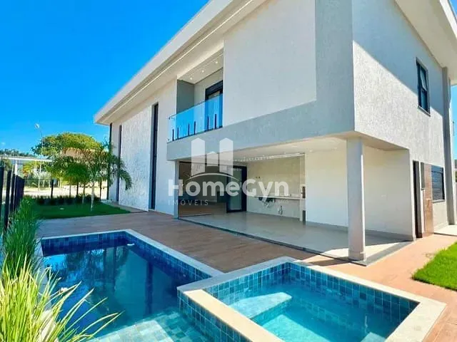 Casa com 480m² 4 quartos e 5 banheiros, à venda, no bairro Residencial Goiânia Golfe Clube em Goiânia