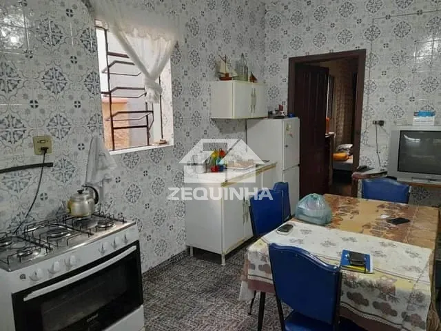 Casa com 344m² 3 quartos e 1 banheiro, à venda, no bairro Bela Vista em Osasco