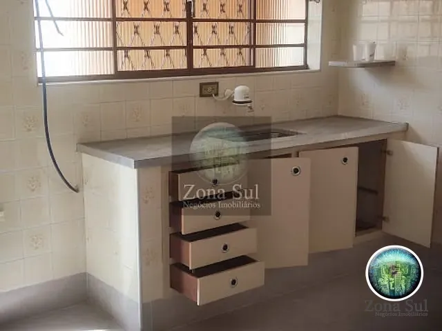 Casa com 180m² 2 quartos e 3 banheiros, à venda, no bairro Jardim Icatu em Votorantim