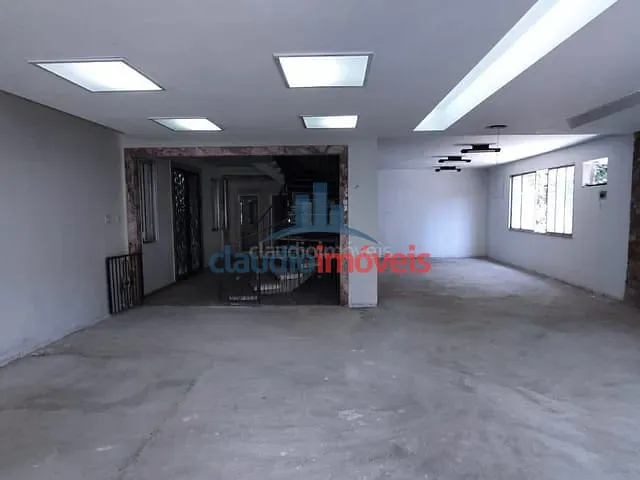 Casa para alugar, no bairro Centro em Barra Mansa