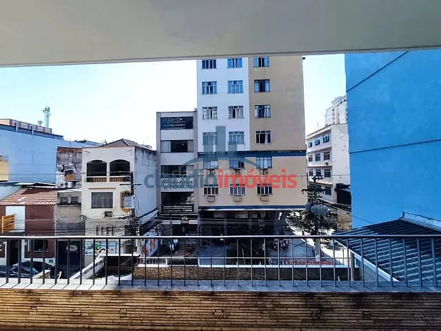 Casa para alugar, no bairro Centro em Barra Mansa