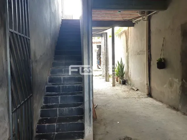 Casa 5 quartos e 2 banheiros, à venda, no bairro Parque das Mangabas em Camaçari