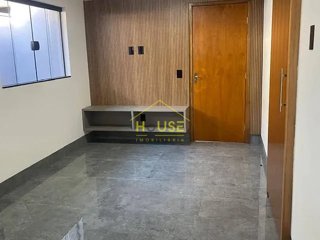 Casa com 207m² 2 quartos e 1 banheiro, à venda, no bairro Chris II em Votuporanga