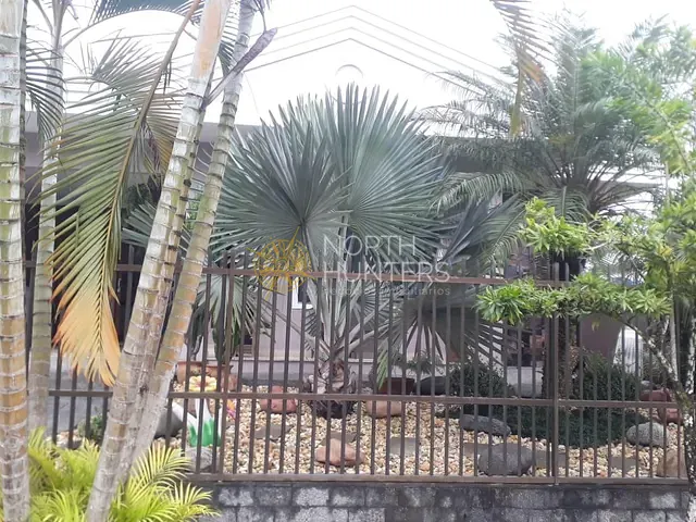 Casa com 392m² 3 quartos e 3 banheiros, à venda, no bairro Vila Nova em Joinville