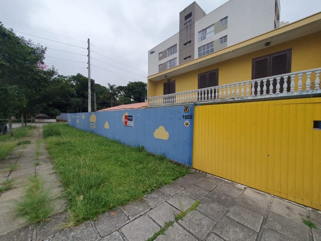 Casa com 464m² 3 quartos e 4 banheiros, à venda, no bairro Vila Izabel em Curitiba