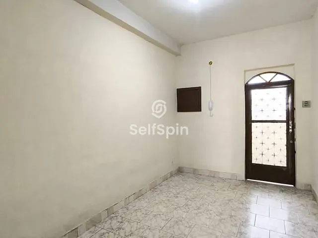 Casa 2 quartos e 1 banheiro, para alugar, no bairro Centro em Niterói