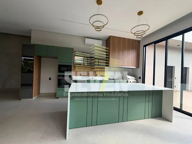 Casa com 360m² 4 quartos e 5 banheiros, à venda, no bairro Residencial Villaggio II em Bauru
