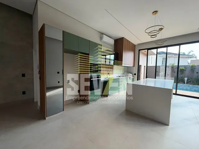Casa com 360m² 4 quartos e 5 banheiros, à venda, no bairro Residencial Villaggio II em Bauru