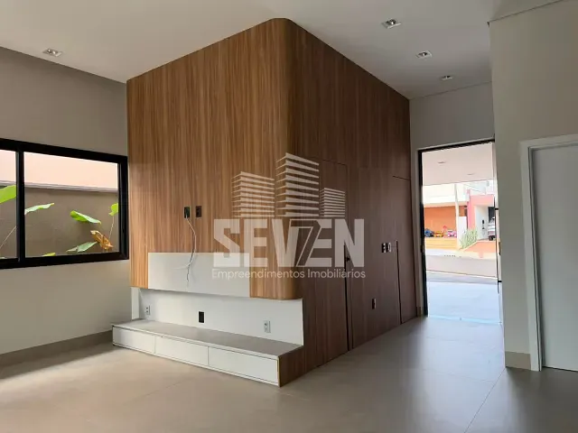 Casa com 360m² 4 quartos e 5 banheiros, à venda, no bairro Residencial Villaggio II em Bauru