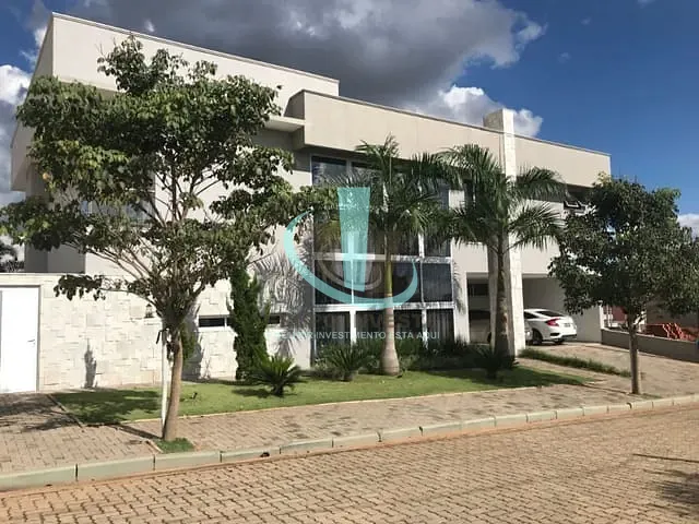 Sobrado com 517m² 4 quartos e 6 banheiros, à venda, no bairro Jardim Serra Azul em Araraquara