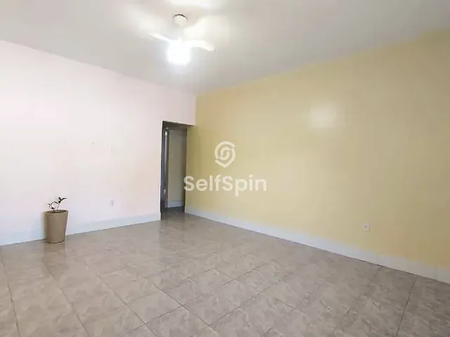 Casa 3 quartos e 2 banheiros, para alugar, no bairro Ipiíba em São Gonçalo