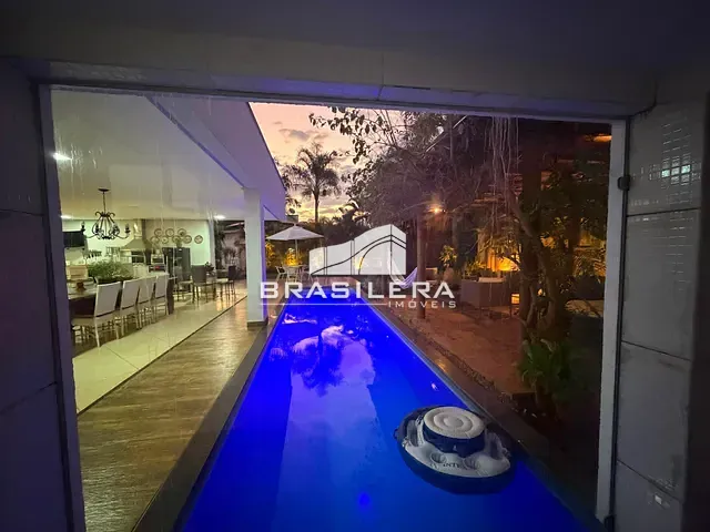 Casa 4 quartos e 5 banheiros, à venda, no bairro Setor Jaó em Goiânia