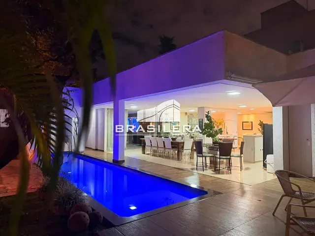 Casa 4 quartos e 5 banheiros, à venda, no bairro Setor Jaó em Goiânia