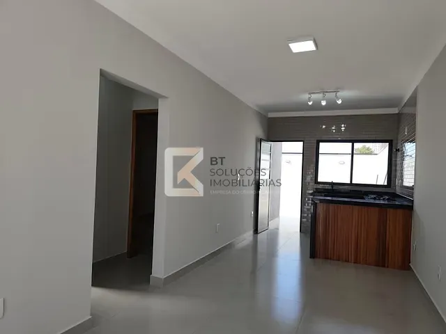 Casa com 150m² 2 quartos e 2 banheiros, à venda, no bairro Vila dos Canários em Indaiatuba