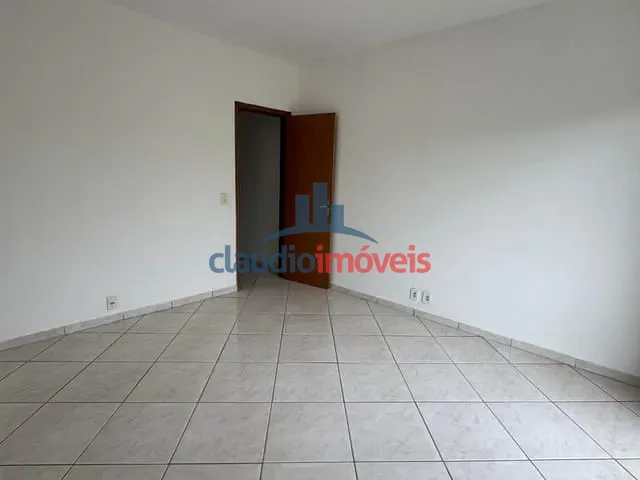 Casa 2 quartos e 2 banheiros, à venda, no bairro Goiabal em Barra Mansa