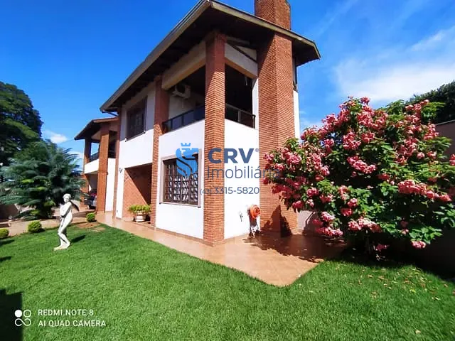 Casa com 464m² 4 quartos e 3 banheiros, à venda, no bairro Dom Pedro em Londrina