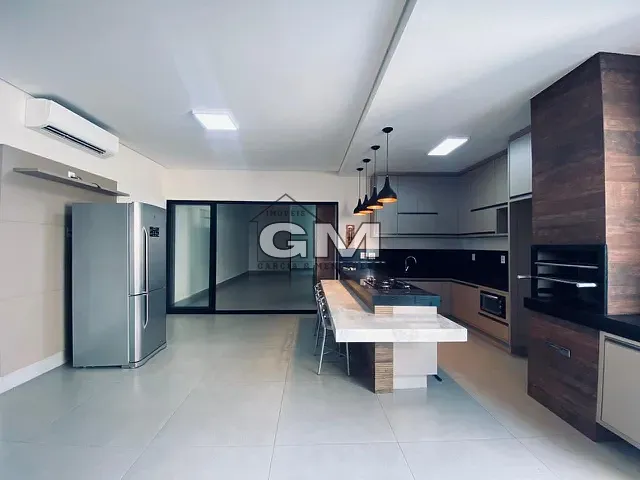 Casa com 250m² 3 quartos e 4 banheiros, à venda, no bairro Jardim Cybelli em Ribeirão Preto