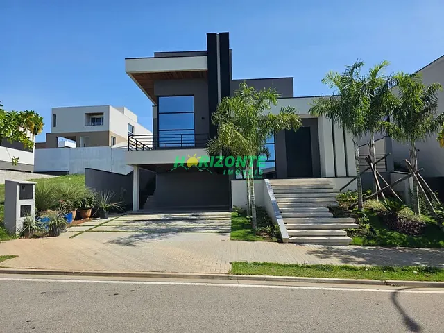Casa com 480m² 3 quartos e 4 banheiros, à venda, no bairro Condomínio Residencial Alphaville II em São José dos Campos