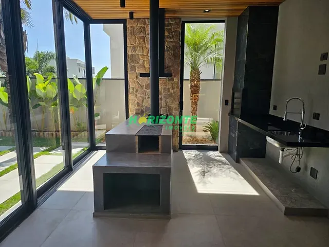 Casa com 480m² 3 quartos e 4 banheiros, à venda, no bairro Condomínio Residencial Alphaville II em São José dos Campos
