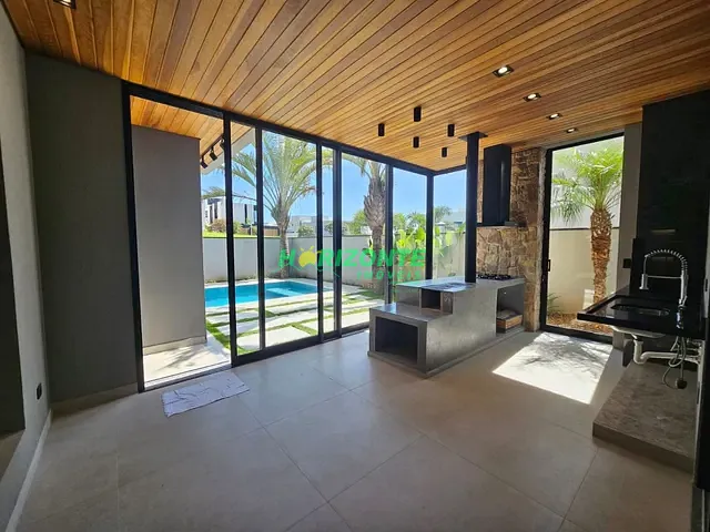 Casa com 480m² 3 quartos e 4 banheiros, à venda, no bairro Condomínio Residencial Alphaville II em São José dos Campos
