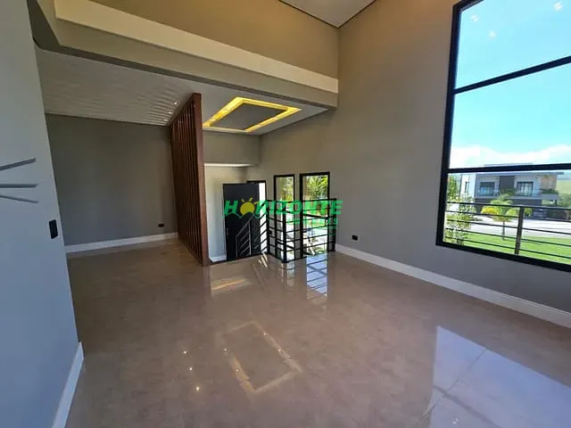 Casa com 480m² 3 quartos e 4 banheiros, à venda, no bairro Condomínio Residencial Alphaville II em São José dos Campos