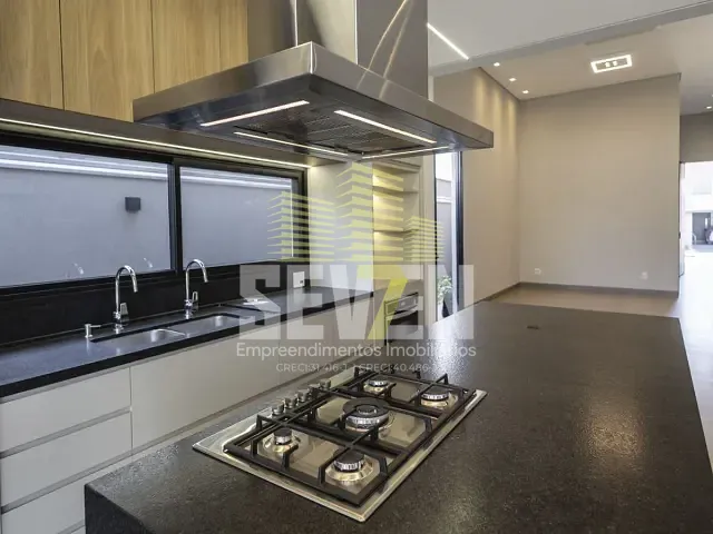 Casa 3 quartos e 4 banheiros, à venda, no bairro Vila Aviação em Bauru