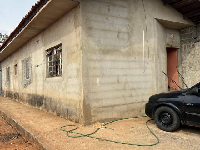 Casa 2 quartos e 1 banheiro, à venda, no bairro Cachoeira em Extrema