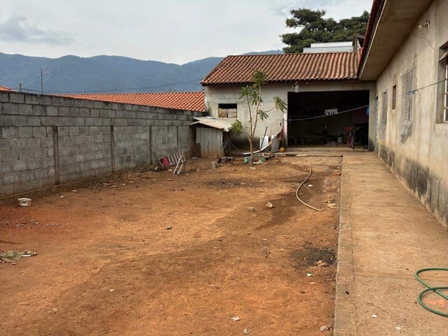 Casa 2 quartos e 1 banheiro, à venda, no bairro Cachoeira em Extrema