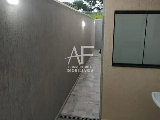 Casa com 125m², à venda, no bairro Piracangaguá em Taubaté