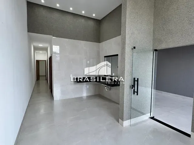 Casa com 196m² 3 quartos e 2 banheiros, à venda, no bairro Jardim Veneza em Aparecida de Goiânia
