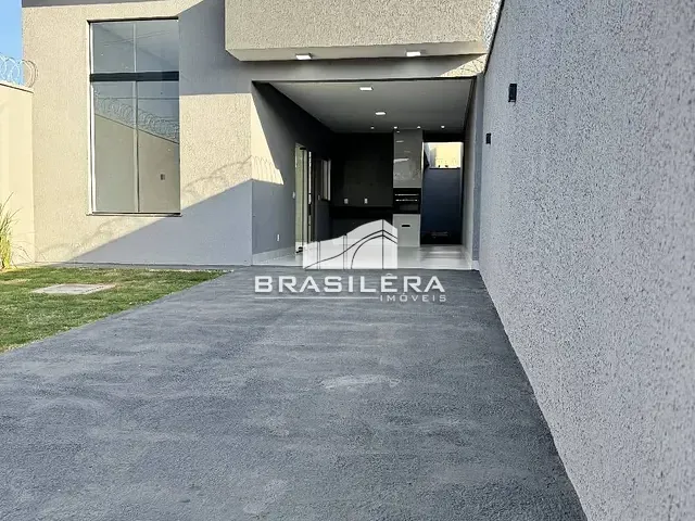 Casa com 196m² 3 quartos e 2 banheiros, à venda, no bairro Jardim Veneza em Aparecida de Goiânia