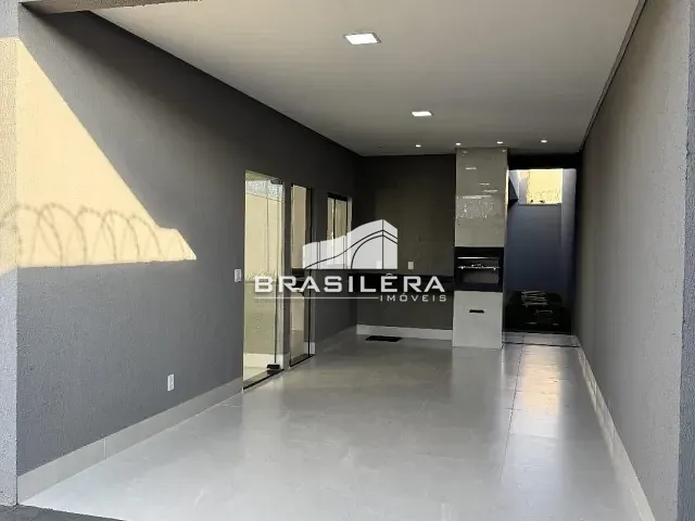 Casa com 196m² 3 quartos e 2 banheiros, à venda, no bairro Jardim Veneza em Aparecida de Goiânia