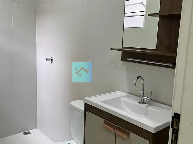 Casa com 155m² 2 quartos e 2 banheiros, à venda, no bairro Parque dos Príncipes em Jacareí